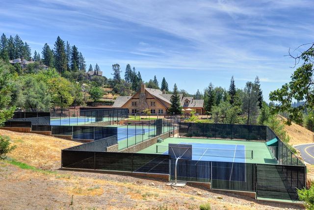 16441 Winchester Club Dr, Meadow Vista, CA 95722