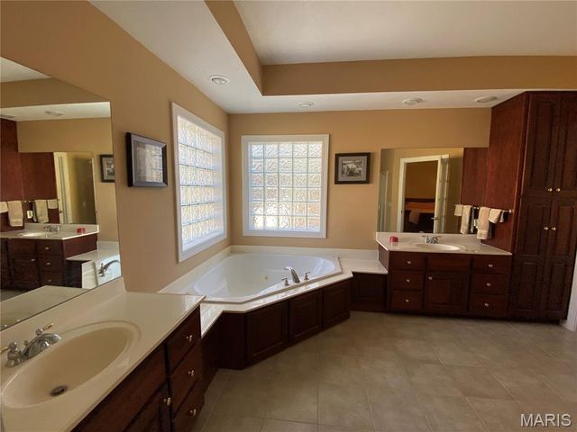 1557 Haven Hills Road, Poplar Bluff, MO 63901