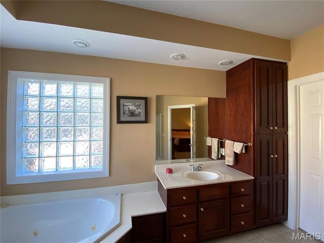 1557 Haven Hills Road, Poplar Bluff, MO 63901