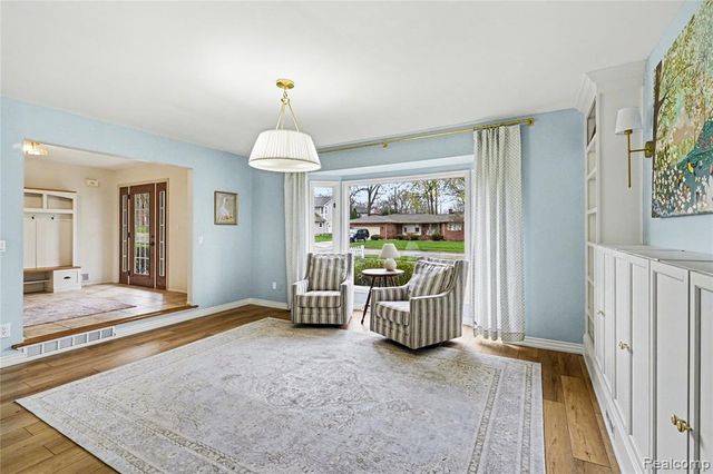 609 Westover Pass, Grand Blanc, MI 48439