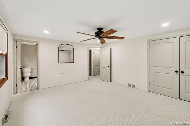 609 Westover Pass, Grand Blanc, MI 48439