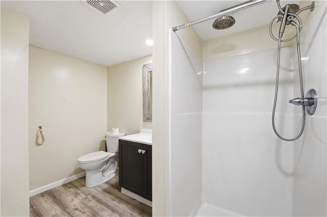 518 NW 65th Terrace, Kansas City, MO 64118