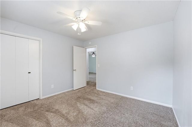 518 NW 65th Terrace, Kansas City, MO 64118