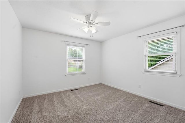 518 NW 65th Terrace, Kansas City, MO 64118