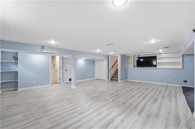 518 NW 65th Terrace, Kansas City, MO 64118