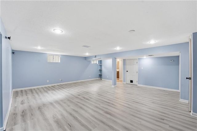 518 NW 65th Terrace, Kansas City, MO 64118
