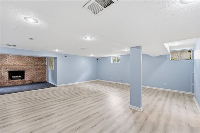 518 NW 65th Terrace, Kansas City, MO 64118