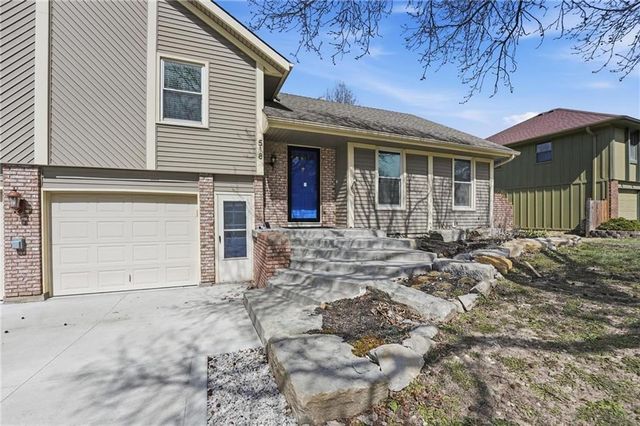 518 NW 65th Terrace, Kansas City, MO 64118