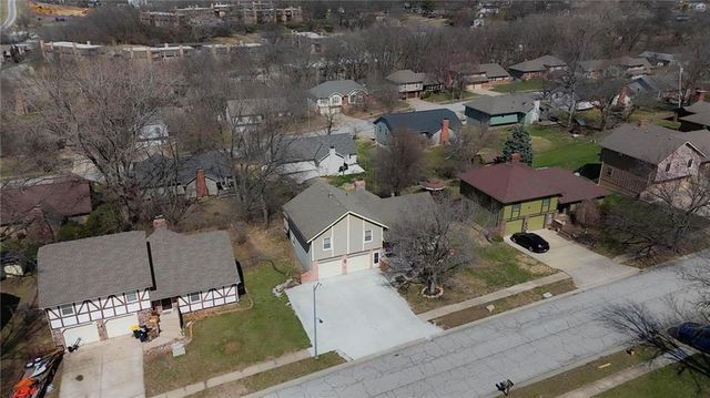 518 NW 65th Terrace, Kansas City, MO 64118