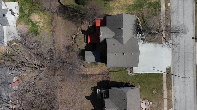 518 NW 65th Terrace, Kansas City, MO 64118