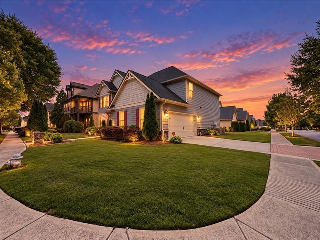 622 Mallard Cove, Loganville, GA 30052