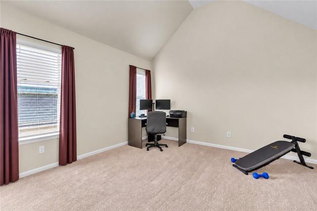 622 Mallard Cove, Loganville, GA 30052