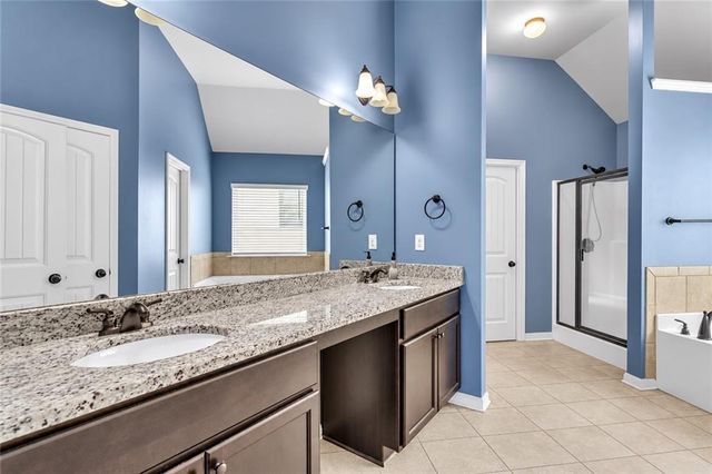 622 Mallard Cove, Loganville, GA 30052
