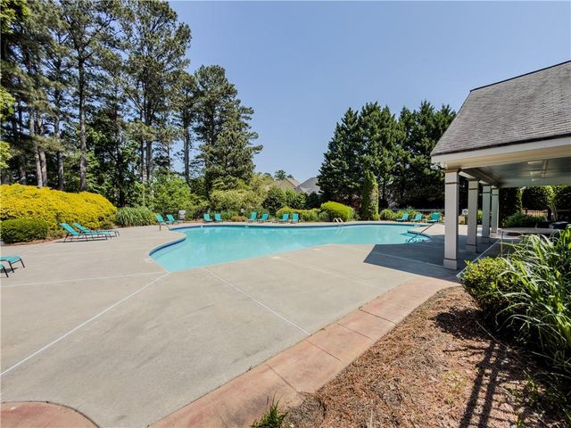 622 Mallard Cove, Loganville, GA 30052