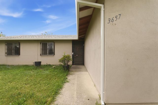 3657 Reel Cir, Sacramento, CA 95832