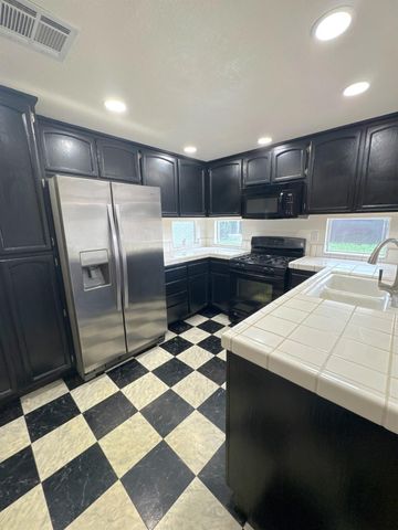 7938 Bucks Harbor Way, Sacramento, CA 95828