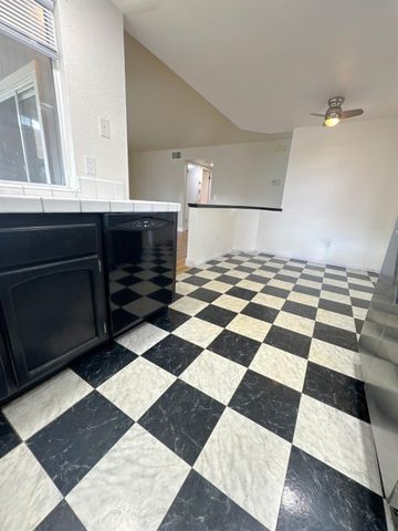 7938 Bucks Harbor Way, Sacramento, CA 95828