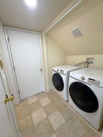 7938 Bucks Harbor Way, Sacramento, CA 95828
