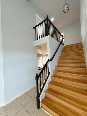 7938 Bucks Harbor Way, Sacramento, CA 95828