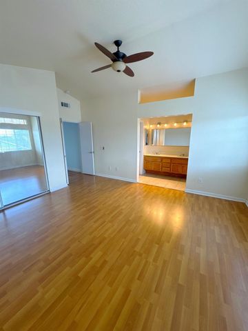 7938 Bucks Harbor Way, Sacramento, CA 95828