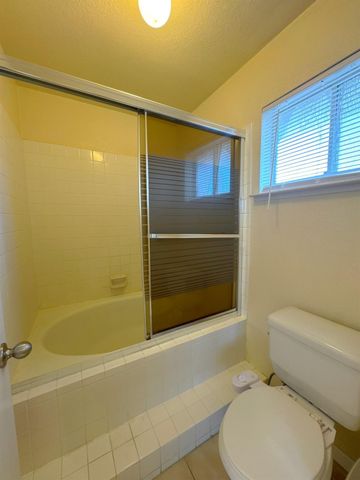 7938 Bucks Harbor Way, Sacramento, CA 95828