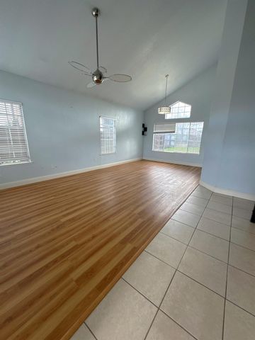 7938 Bucks Harbor Way, Sacramento, CA 95828