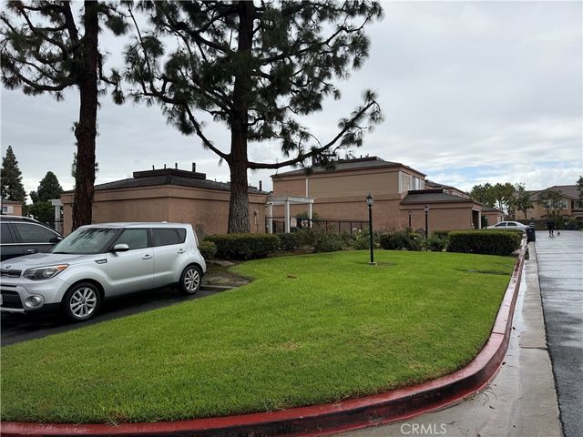 1153 N Dresden 16, Anaheim, CA 92801