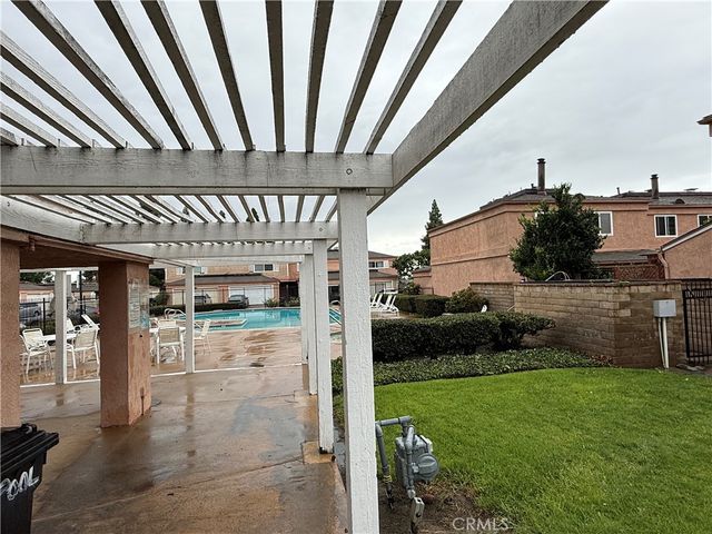 1153 N Dresden 16, Anaheim, CA 92801
