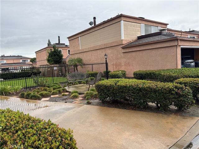 1153 N Dresden 16, Anaheim, CA 92801