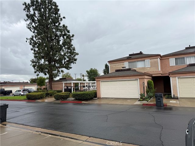1153 N Dresden 16, Anaheim, CA 92801