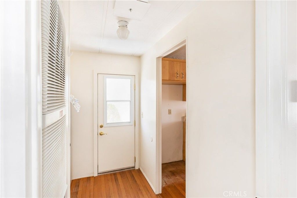 Image 14 of property listing at 13352 Gentian Court, Phelan, CA 92371