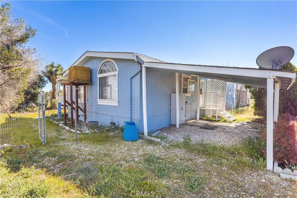 Image 27 of property listing at 13352 Gentian Court, Phelan, CA 92371