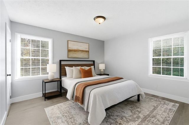 5674 SANDHURST Drive, Forest Park, GA 30297