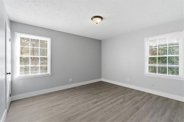 5674 SANDHURST Drive, Forest Park, GA 30297