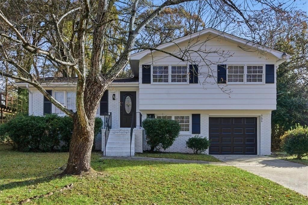 5674 SANDHURST Drive, Forest Park, GA 30297