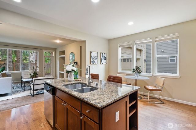 13228 126th Court NE, Kirkland, WA 98034