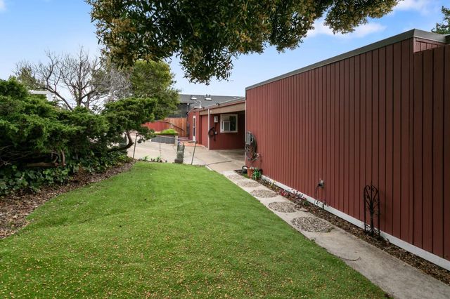 1708 Yorktown Road, San Mateo, CA 94402