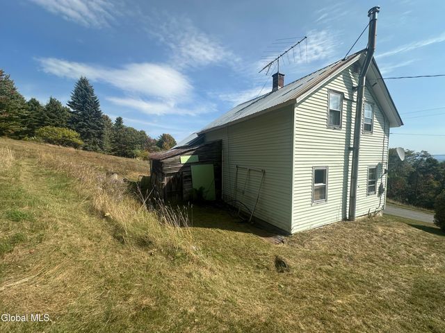 443 Fairy Lake Road, Moriah, NY 12960