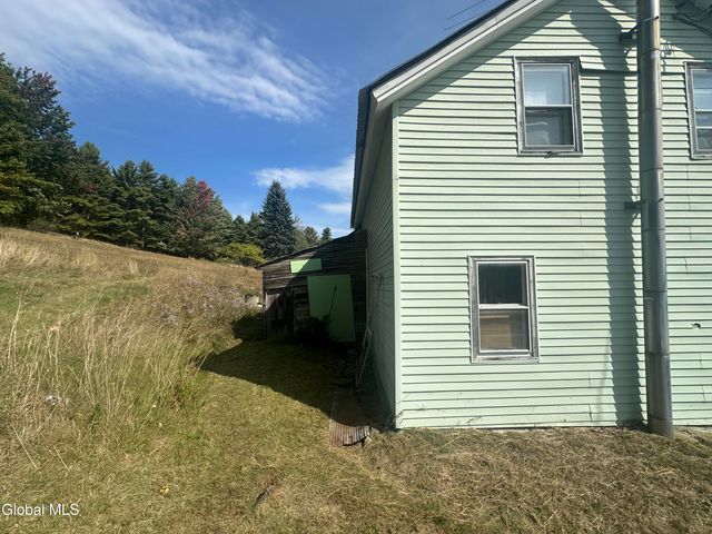 443 Fairy Lake Road, Moriah, NY 12960