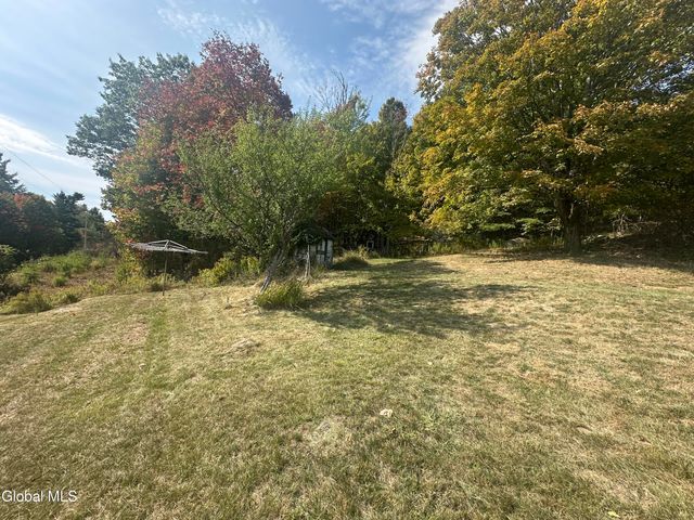 443 Fairy Lake Road, Moriah, NY 12960