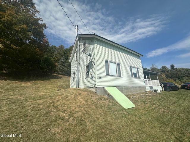 443 Fairy Lake Road, Moriah, NY 12960