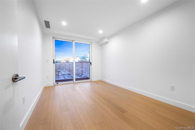 150-02 Northern Boulevard 3B, Flushing, NY 11354