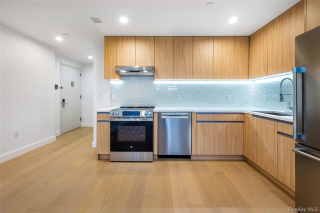150-02 Northern Boulevard 3B, Flushing, NY 11354