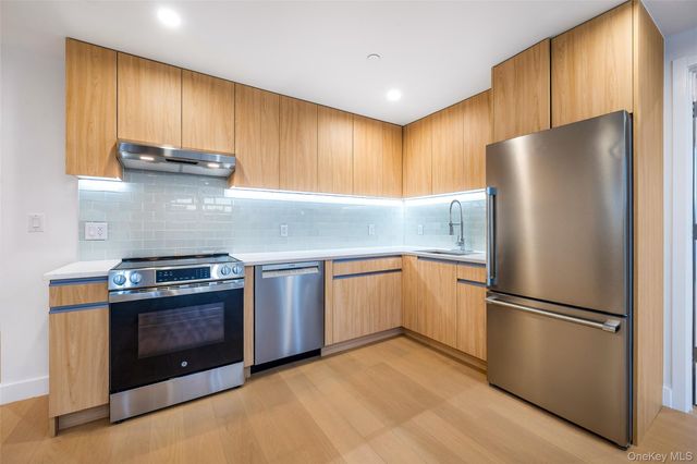 150-02 Northern Boulevard 3B, Flushing, NY 11354