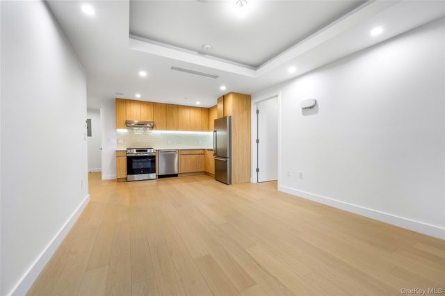 150-02 Northern Boulevard 3B, Flushing, NY 11354