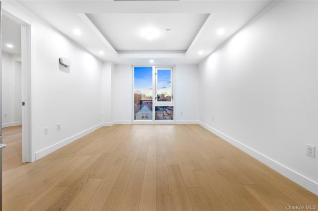 150-02 Northern Boulevard 3B, Flushing, NY 11354