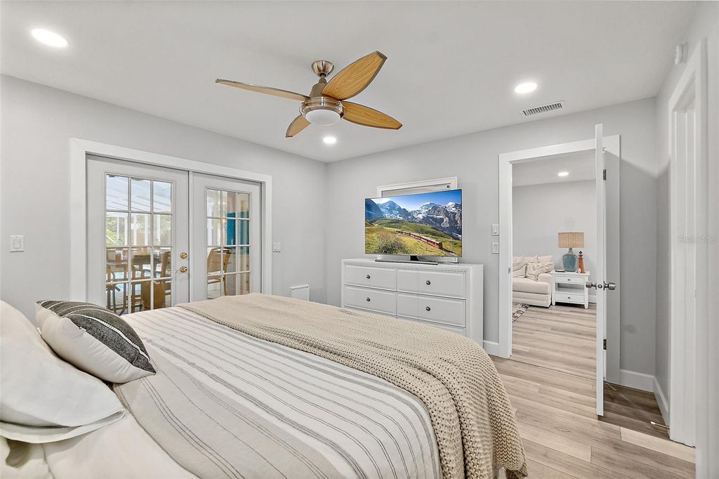 Image 15 of property listing at 809 E 14TH AVENUE, New Smyrna Beach, FL 32169