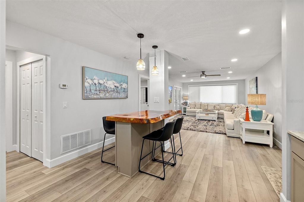 Image 3 of property listing at 809 E 14TH AVENUE, New Smyrna Beach, FL 32169