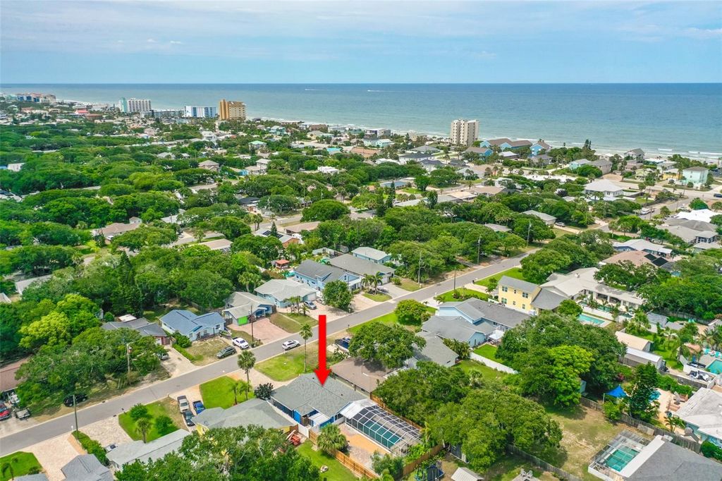 Image 30 of property listing at 809 E 14TH AVENUE, New Smyrna Beach, FL 32169