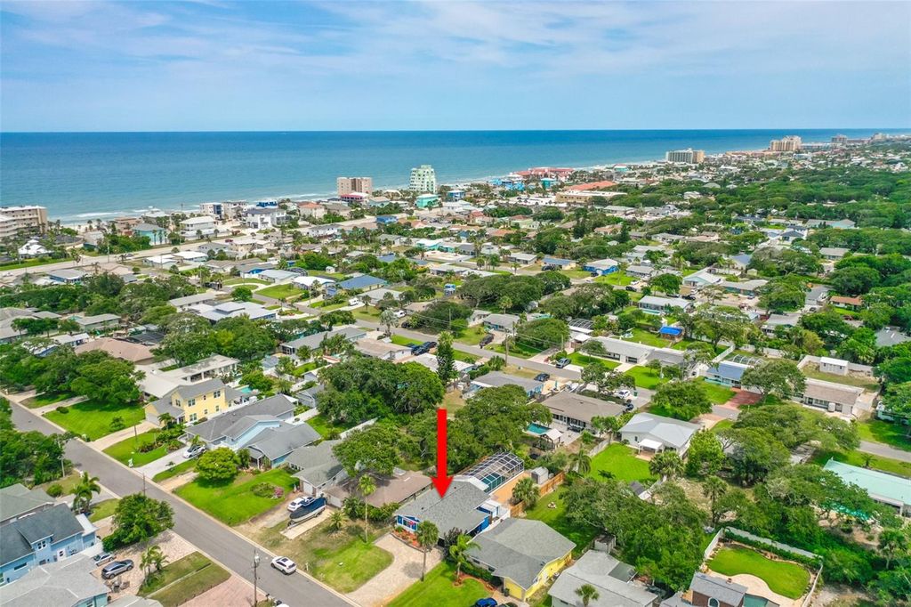 Image 35 of property listing at 809 E 14TH AVENUE, New Smyrna Beach, FL 32169